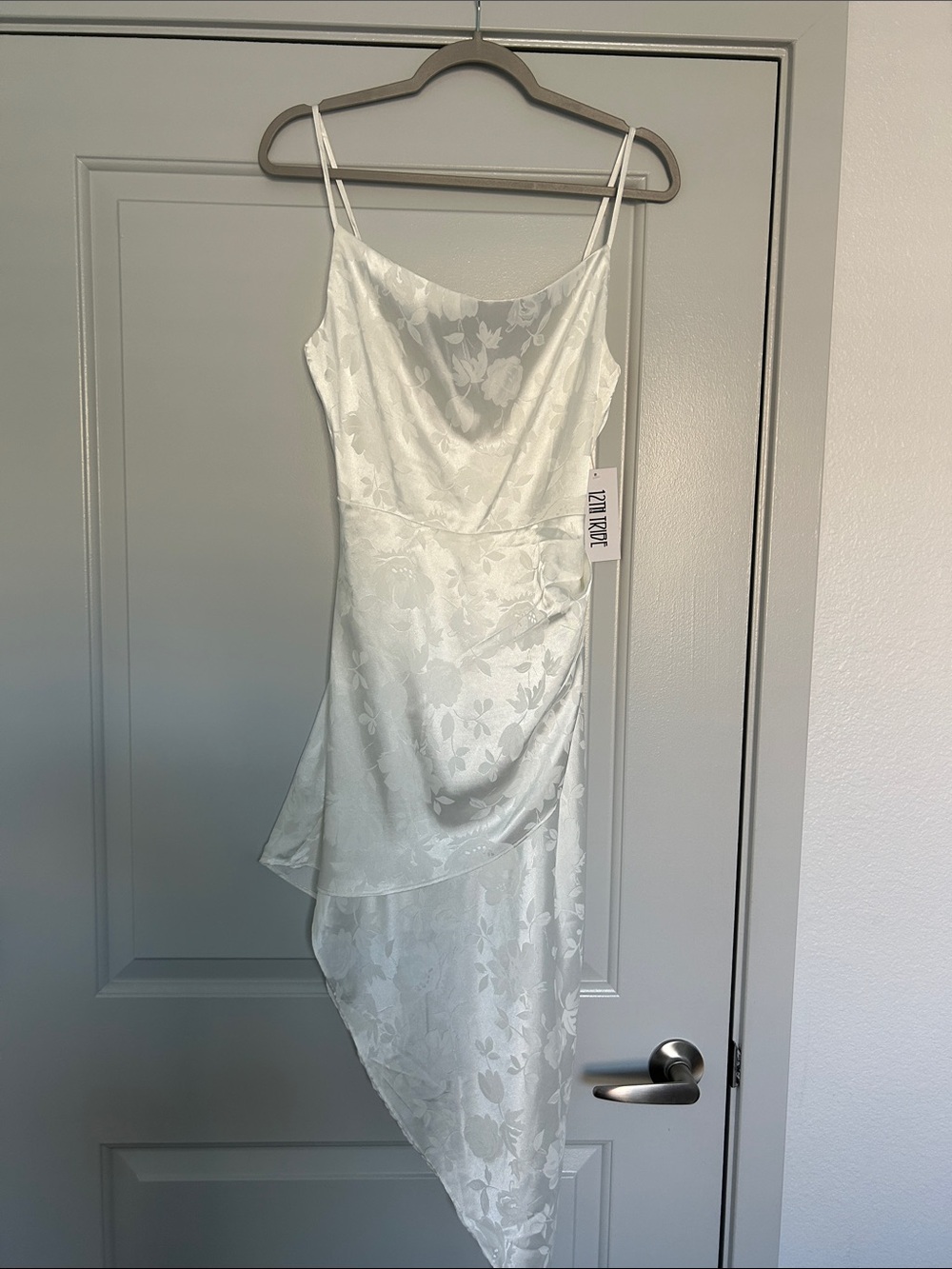 12th Tribe Victoria White Satin Floral Printed Midi Dress